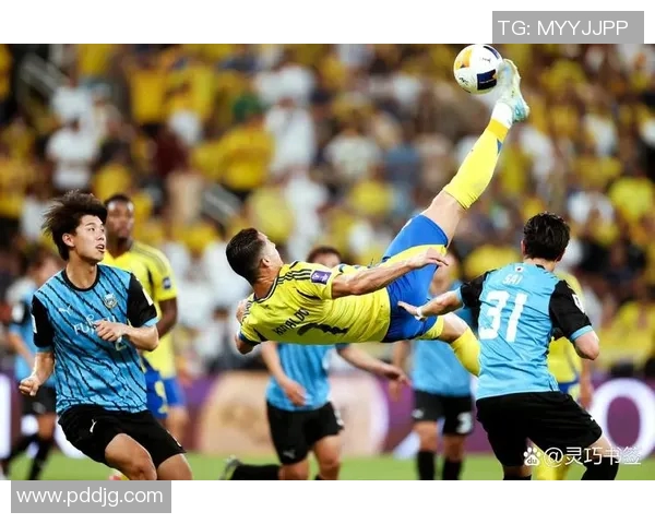 川崎前锋与明治大学的激烈对决展现足球魅力与青春活力 川崎前锋与明治大学的激烈对决展现足球魅力与青春活力