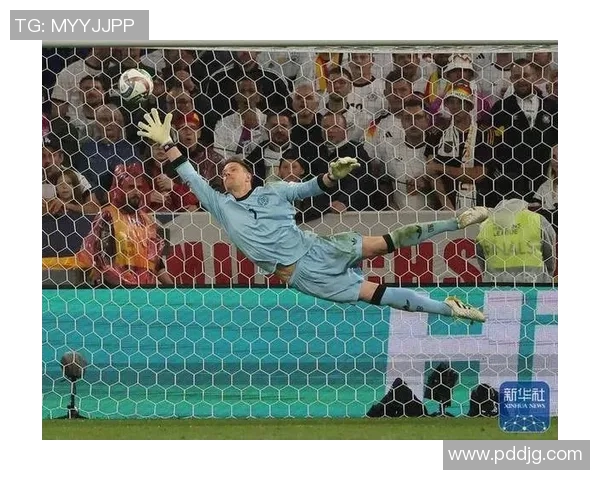 特尔施特根的精彩扑救瞬间与职业生涯回顾分析 特尔施特根的精彩扑救瞬间与职业生涯回顾分析