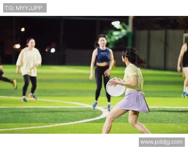 飞盘热潮下的杭州飞盘队技术之争引发广泛关注与讨论 飞盘热潮下的杭州飞盘队技术之争引发广泛关注与讨论